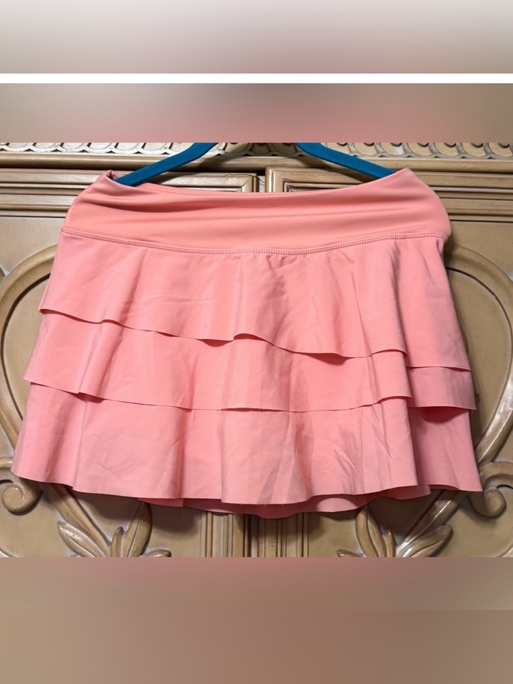 Joy lab light peach skort thats flowy have shorts with pockets underneath small